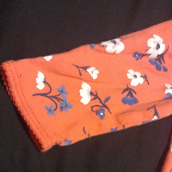 Carter's Red Floral Kids Footie - Picture 4 of 6